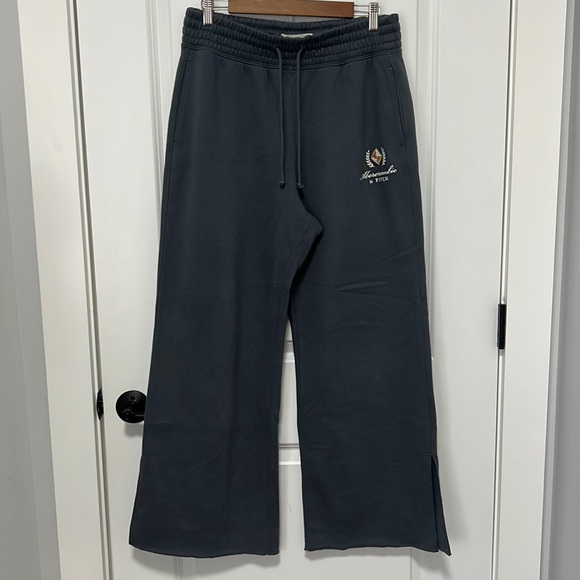 Abercrombie & Fitch Pants - Abercrombie and Fitch Soft Collection dark gray wide leg sweatpants size Large